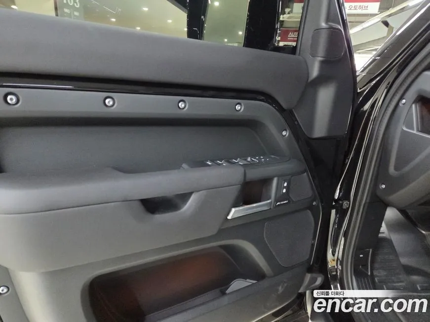 Land Rover Defender 2025 из KR, фото 9