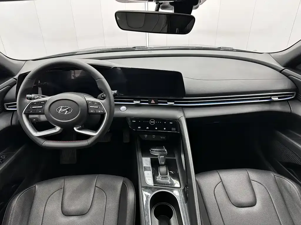 Hyundai Elantra 2022 из CN, фото 6