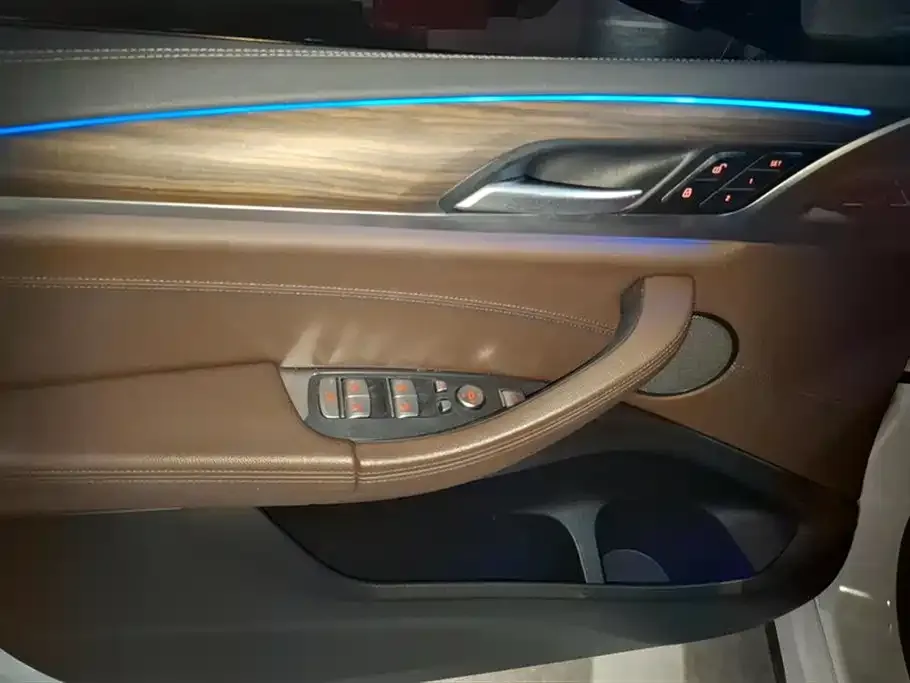 BMW X3 2021 из CN, фото 2
