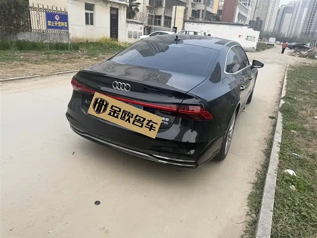 Audi A7L 2024 из CN, фото 7