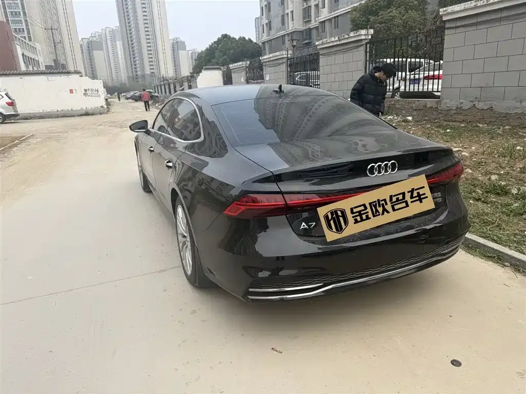 Audi A7L 2024 из CN, фото 8