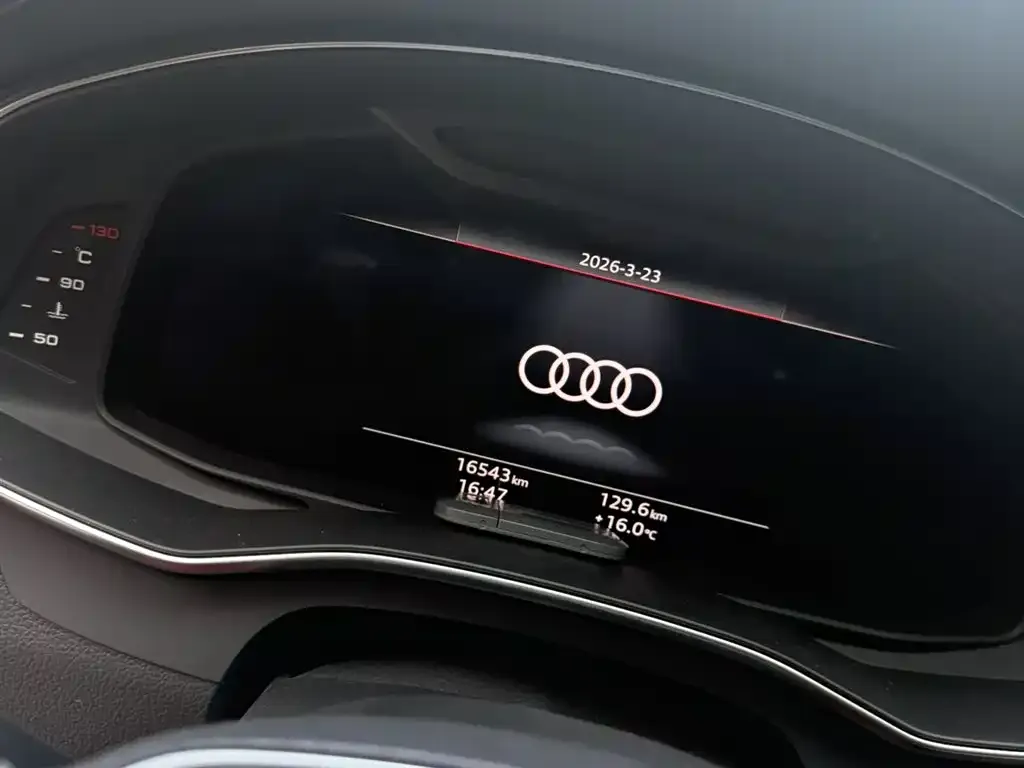 Audi A7L 2024 из CN, фото 9