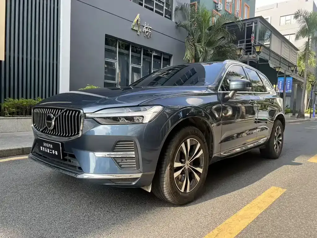 Volvo XC60 2023 из CN, фото 1