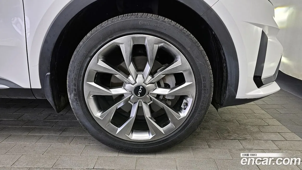 Kia Sorento — фото 7