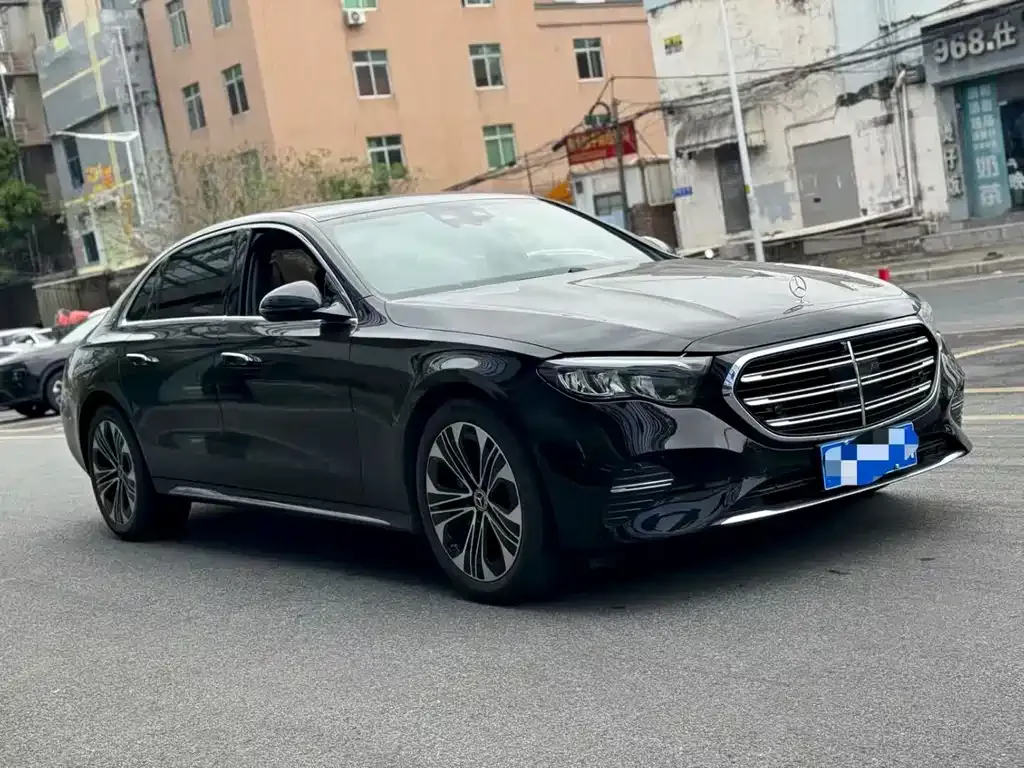 Mercedes-Benz E-Class 2025 из CN, фото 5