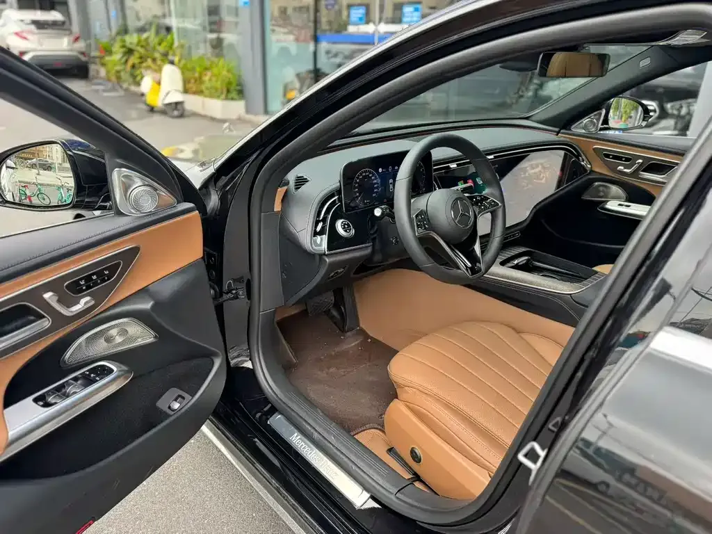 Mercedes-Benz E-Class 2025 из CN, фото 3