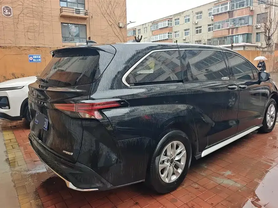 Toyota Granvia 2024 из CN, фото 6