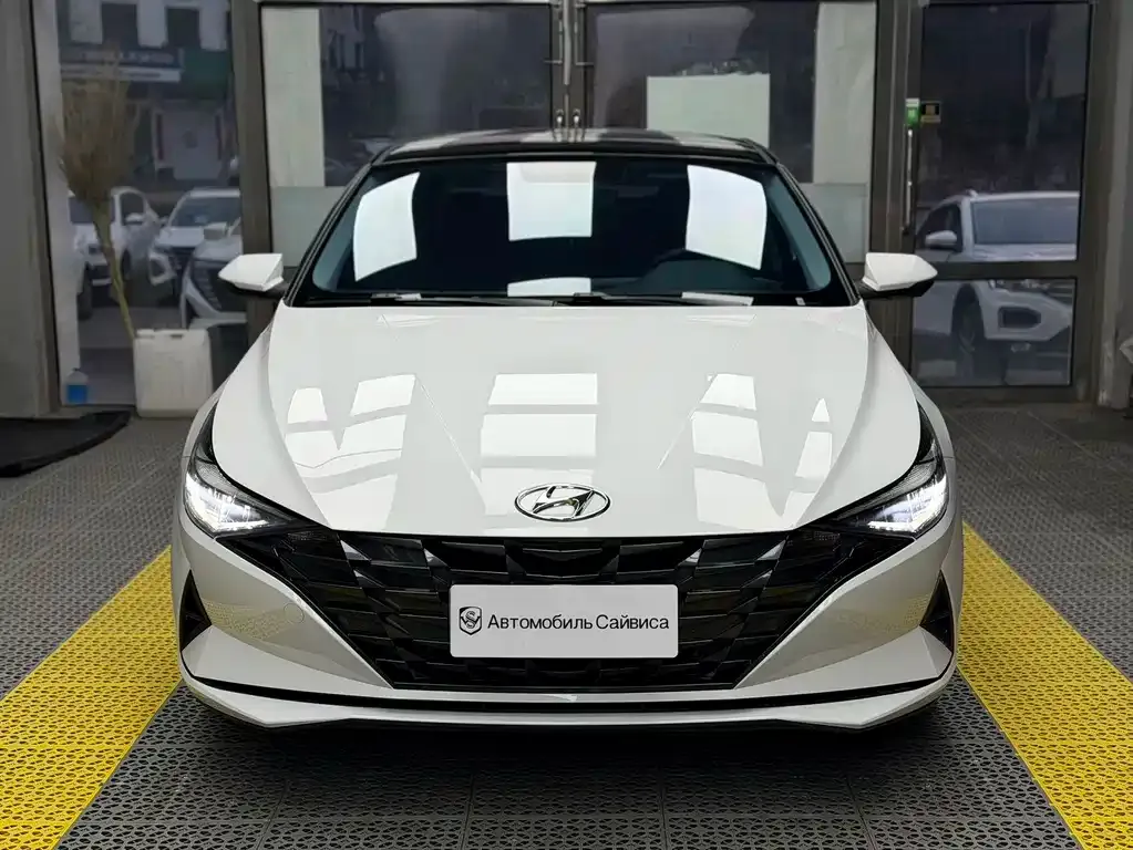 Hyundai Elantra 2023 из CN, фото 4