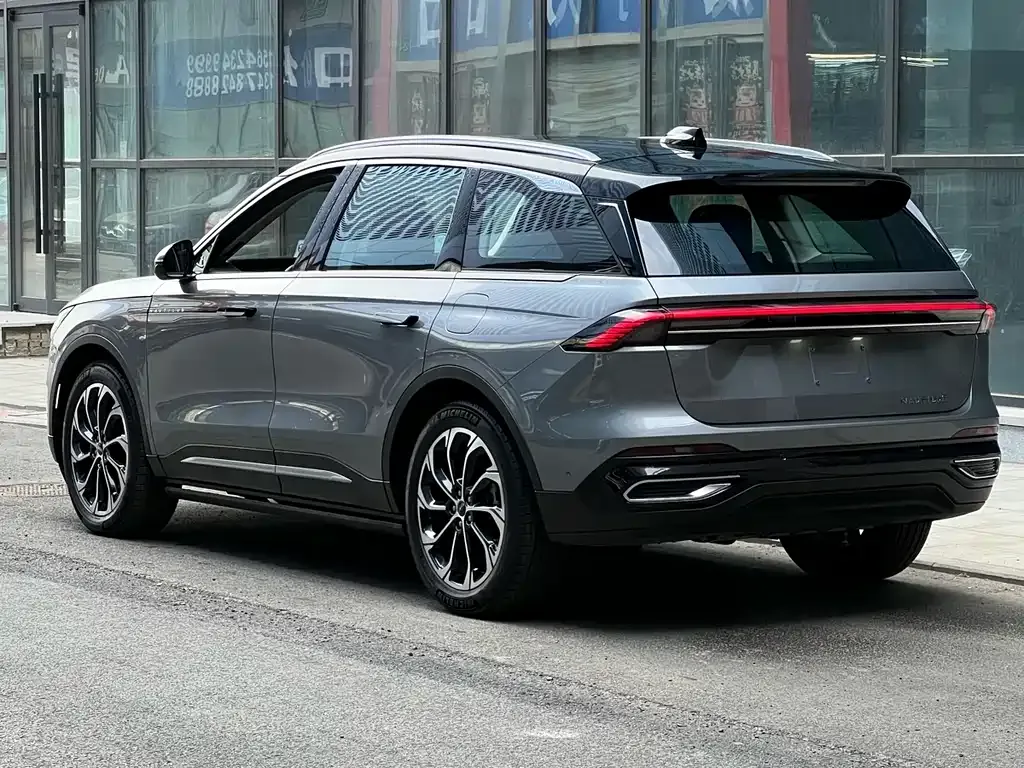 Lincoln Nautilus 2023 из CN, фото 6