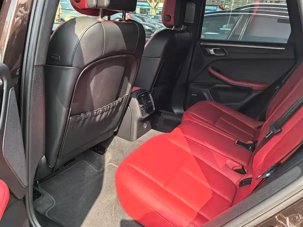 Porsche Macan 2021 из CN, фото 10