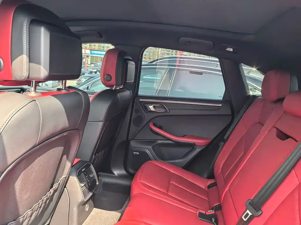 Porsche Macan 2021 из CN, фото 2