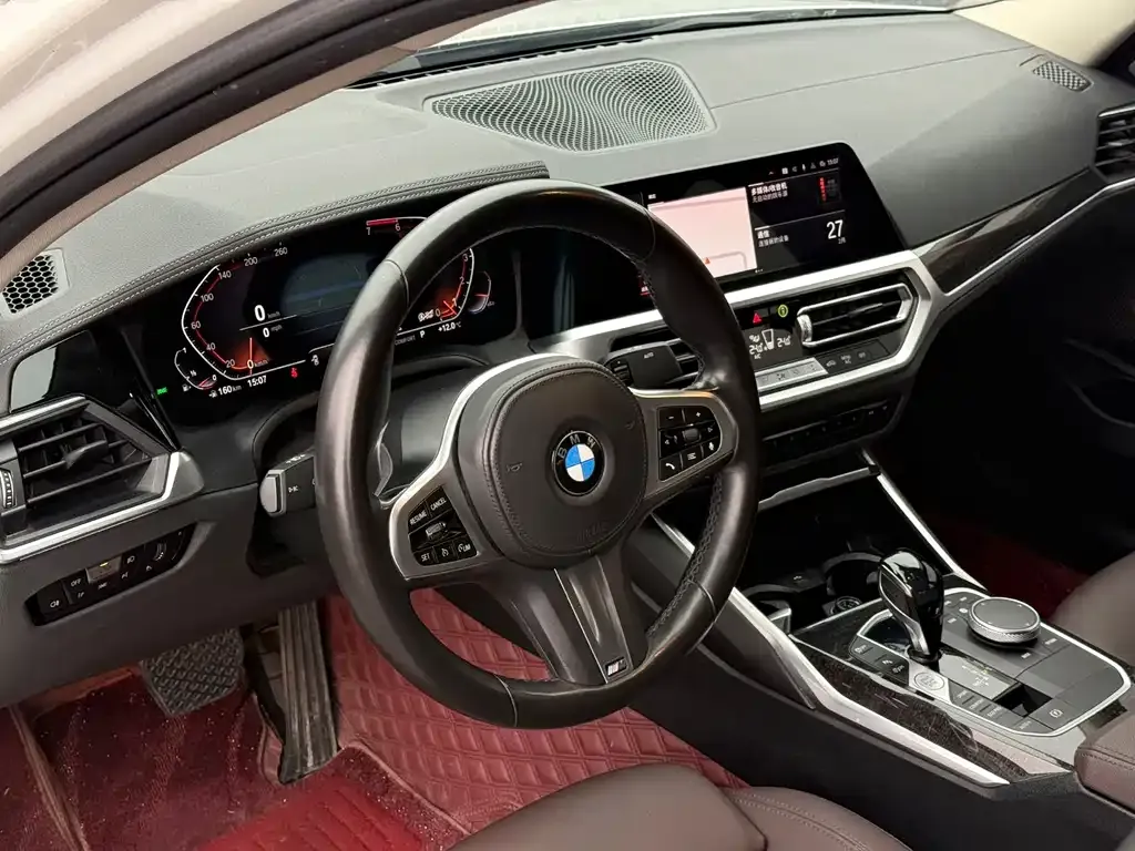 BMW 3 Series 2021 из CN, фото 2