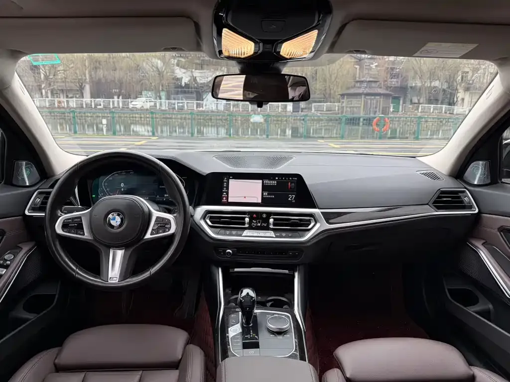 BMW 3 Series 2021 из CN, фото 3