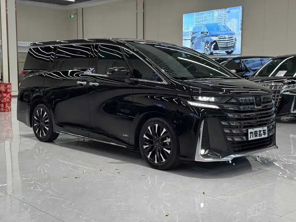 Toyota Vellfire — фото 7