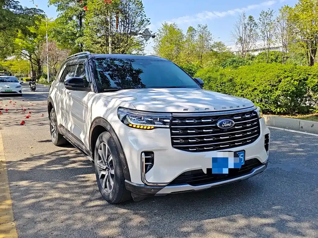 Ford Explorer 2023 из CN, фото 6