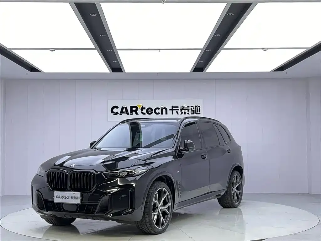 BMW X5 — фото 1
