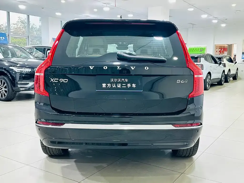 Volvo XC90 — фото 3