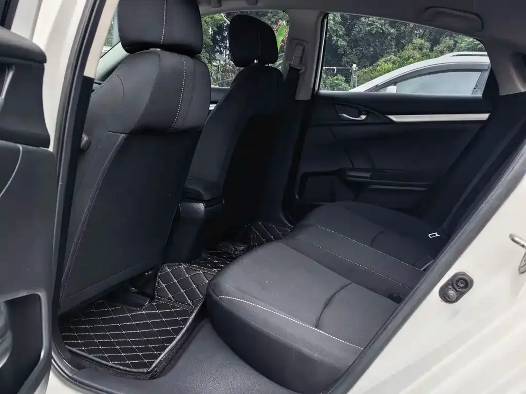 Honda Civic — фото 5