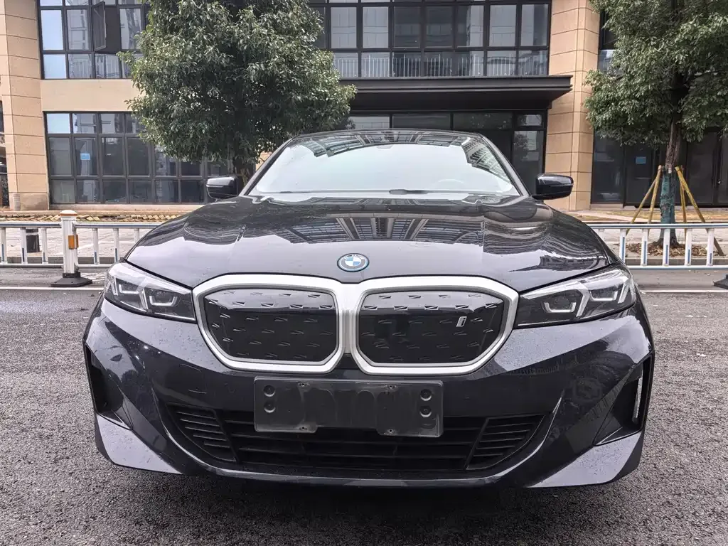 BMW i3 — фото 9