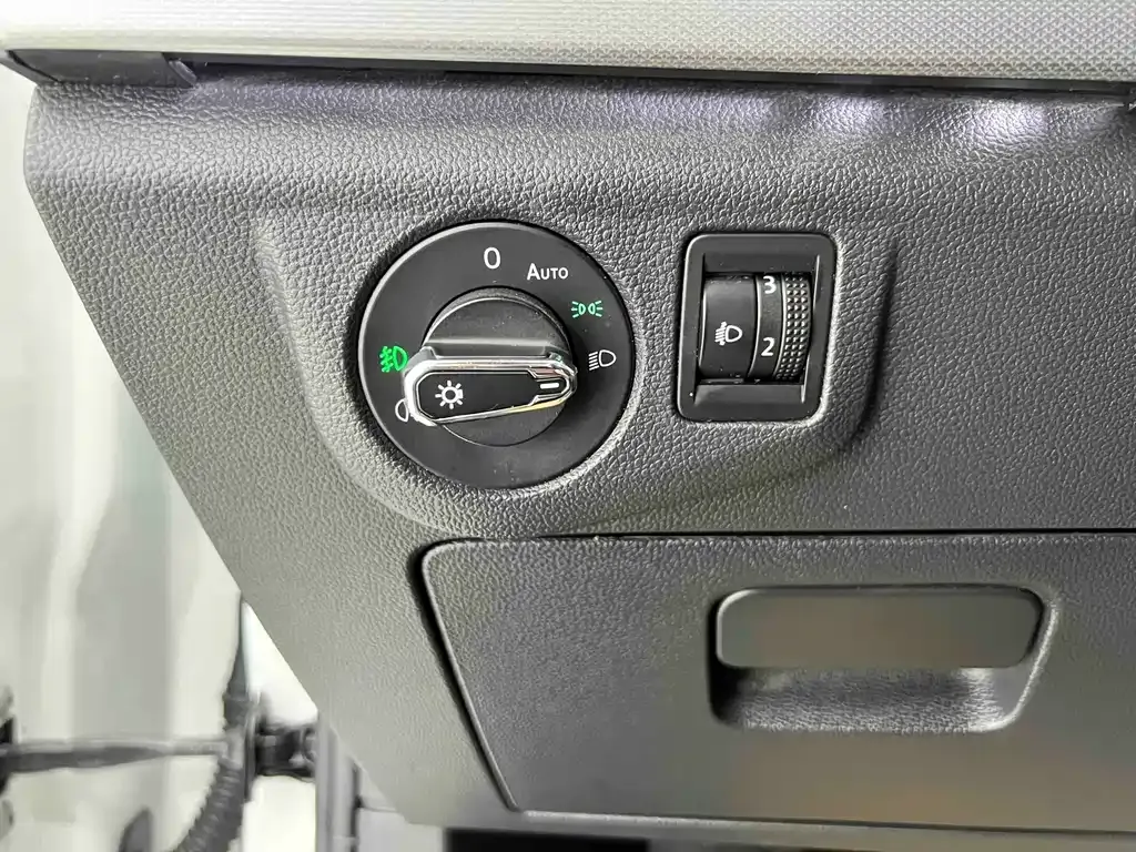 Volkswagen Bora 2023 из CN, фото 5