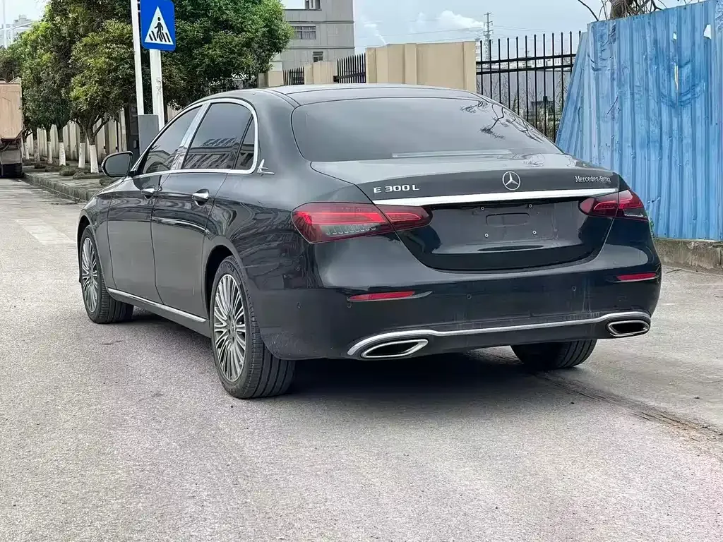 Mercedes-Benz E-Class 2022 из CN, фото 9