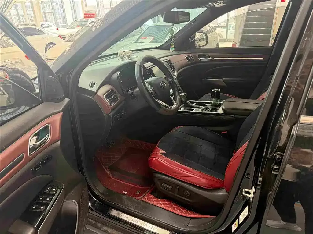 GAC Motor Trumpchi GS8 — фото 7
