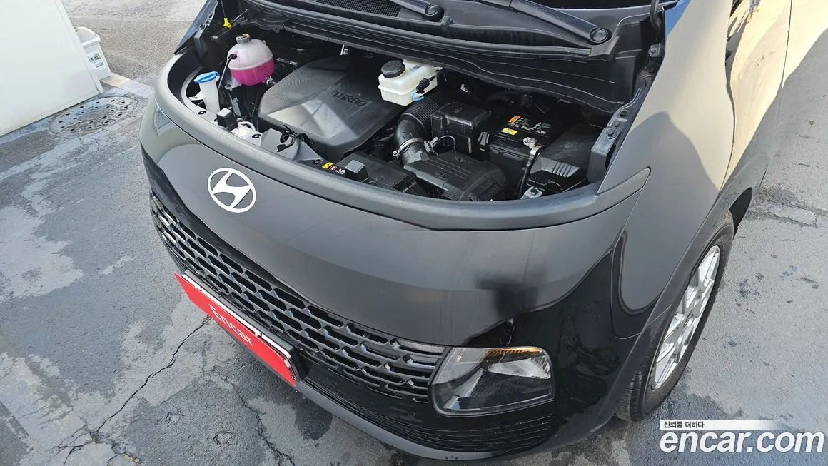Hyundai Staria — фото 2