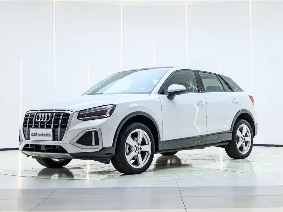Audi Q2L 2023 из CN, фото 1