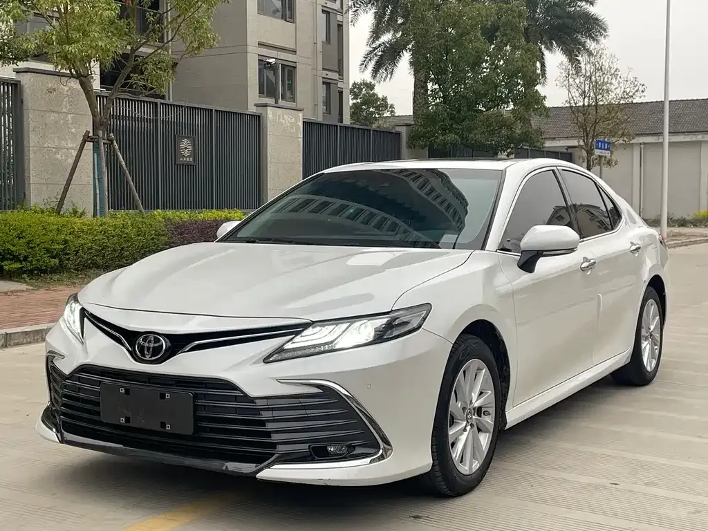 Toyota Camry 2022 из CN, фото 1