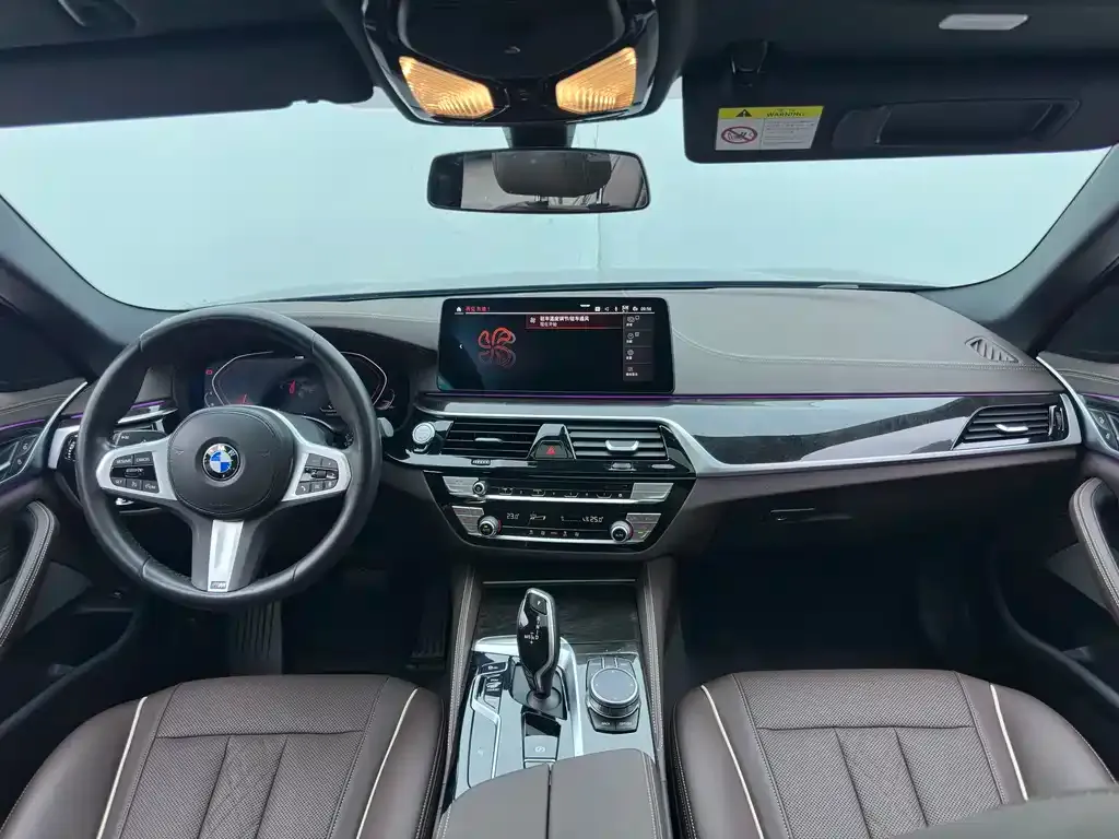 BMW 5 Series — фото 10