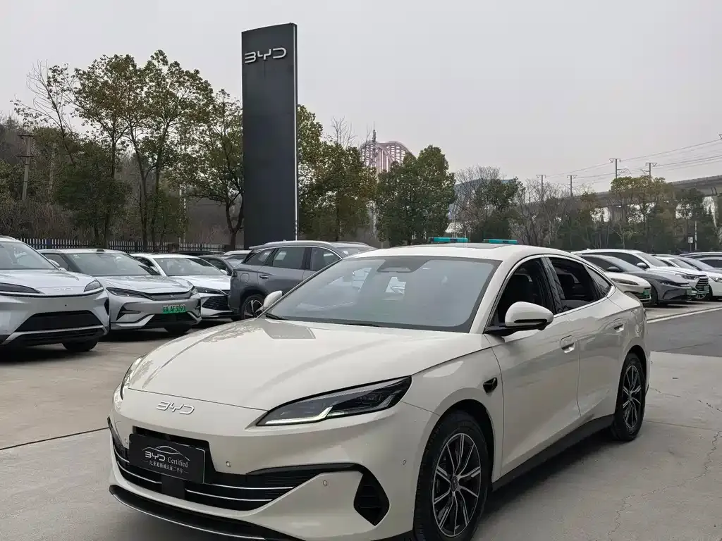 BYD Seal 06 — фото 1