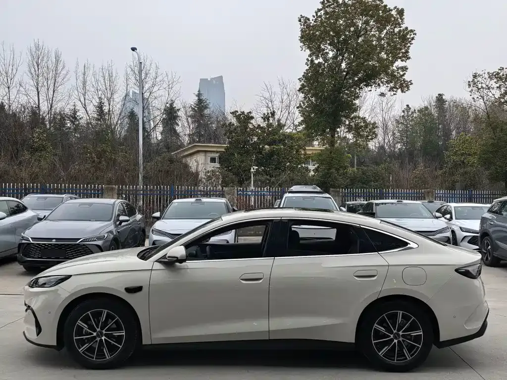 BYD Seal 06 — фото 9
