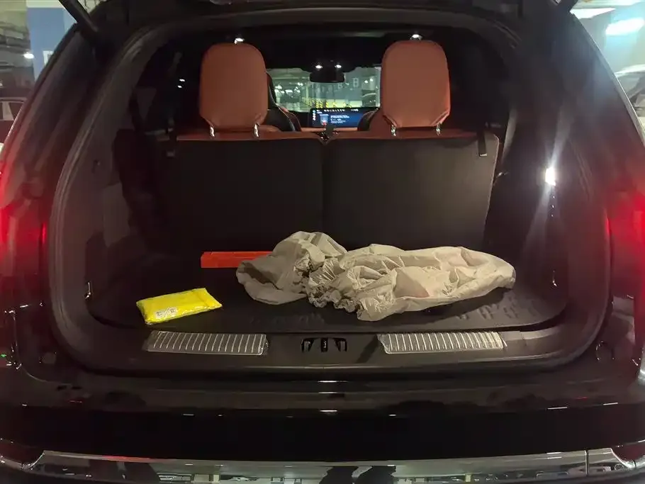 Lincoln Aviator 2025 из CN, фото 9