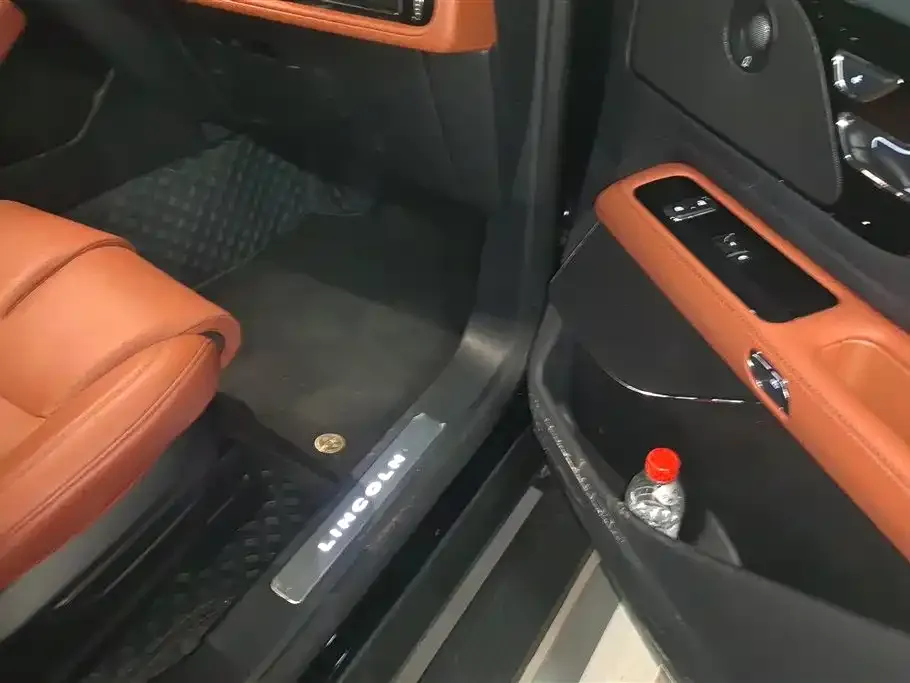 Lincoln Aviator 2025 из CN, фото 10