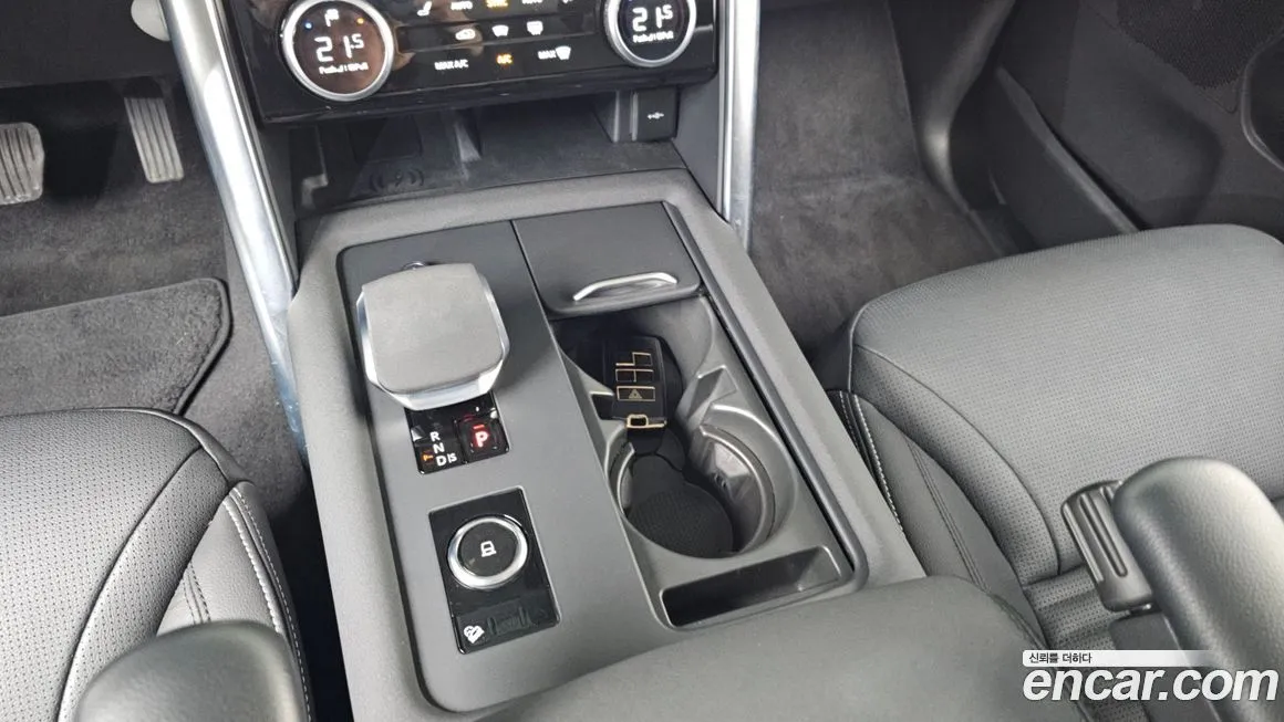Land Rover Discovery 2023 из KR, фото 10