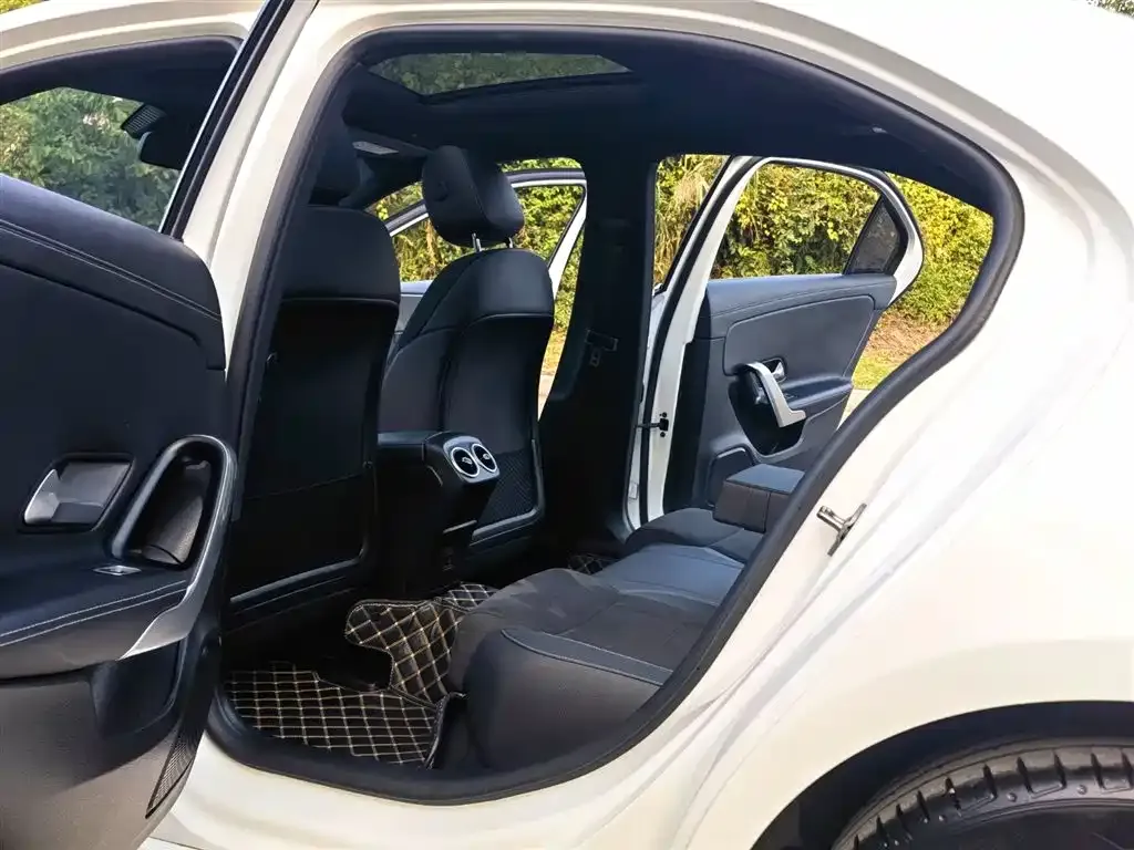 Mercedes-Benz A-Class 2022 из CN, фото 8