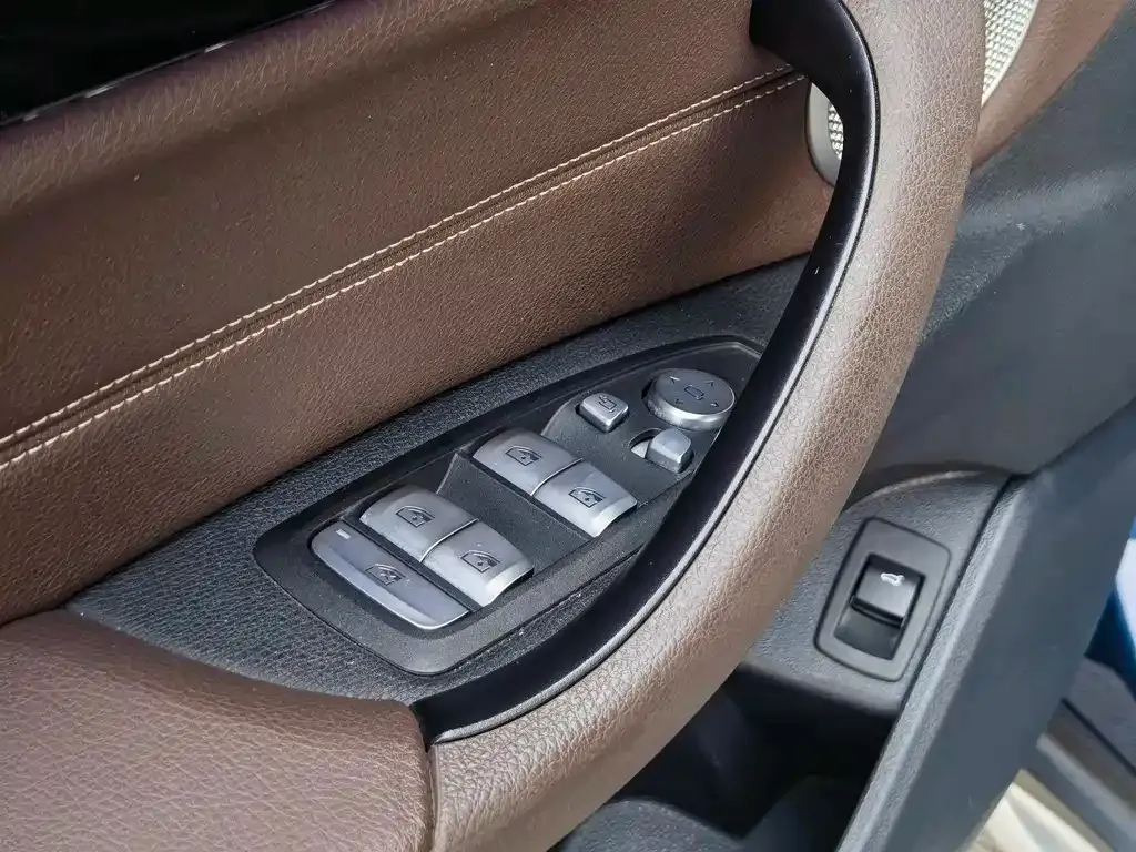 BMW X1 2021 из CN, фото 5