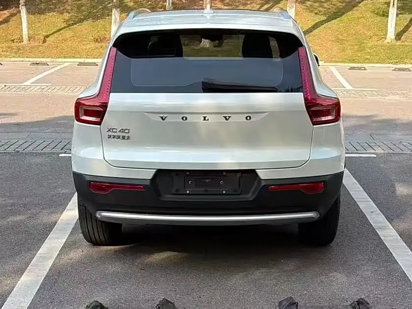 Volvo XC40 2023 из CN, фото 5