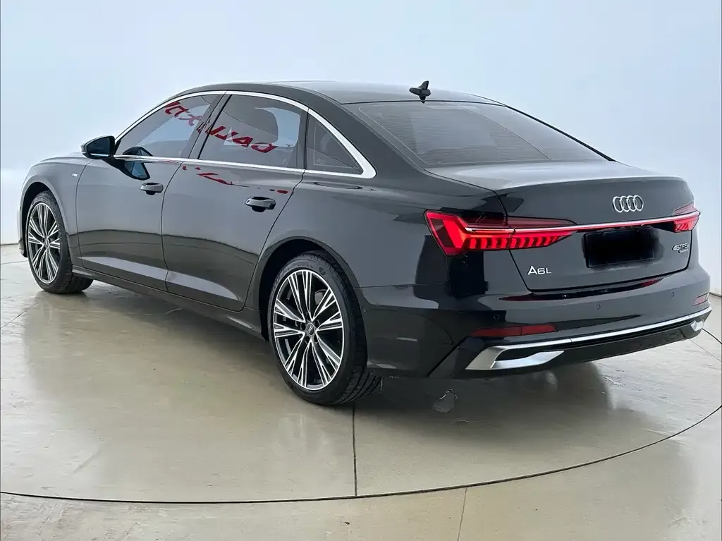 Audi A6L — фото 2