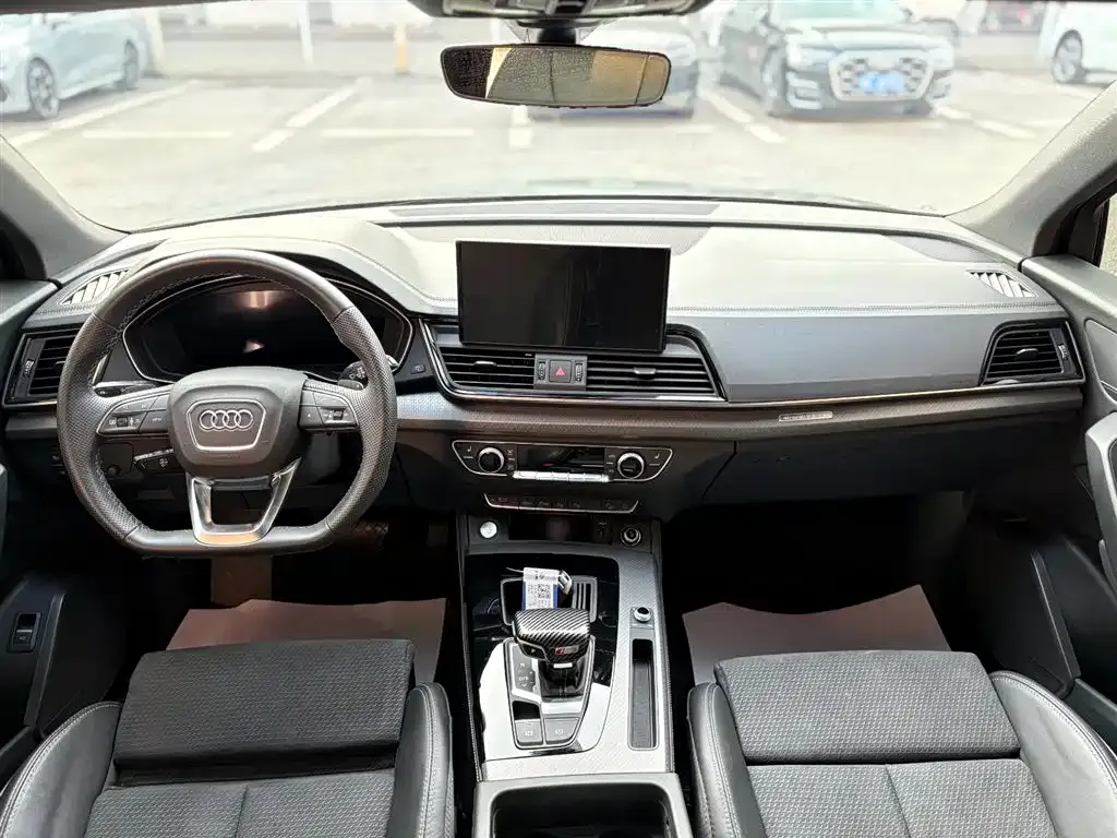 Audi Q5L Sportback 2023 из CN, фото 4