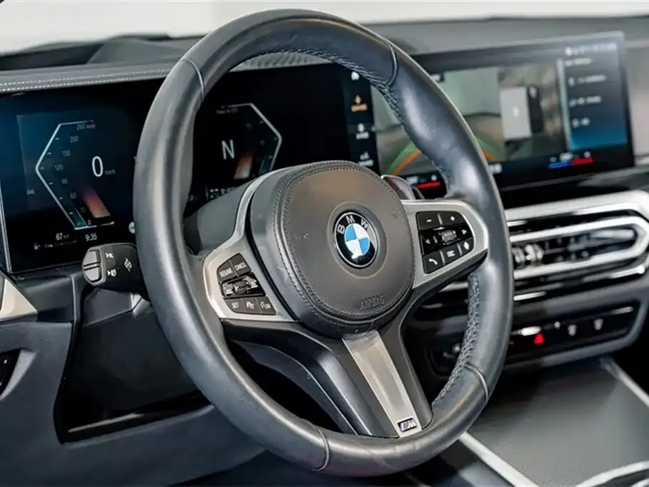 BMW 3 Series 2023 из CN, фото 3