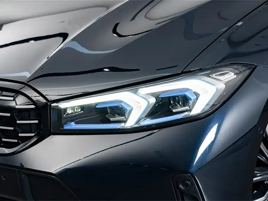 BMW 3 Series 2023 из CN, фото 4