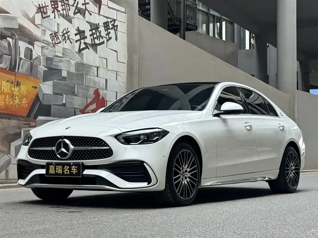 Mercedes-Benz C-Class — фото 1