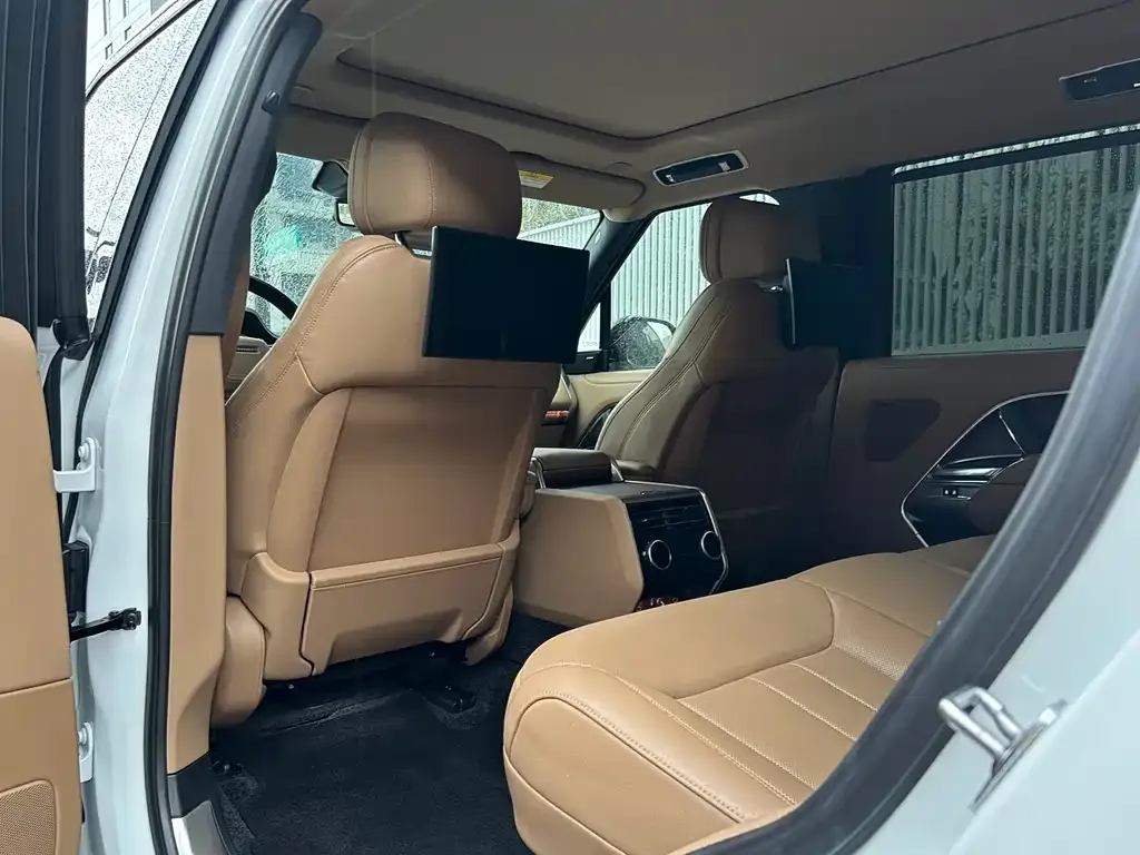 Land Rover Range Rover 2024 из CN, фото 3
