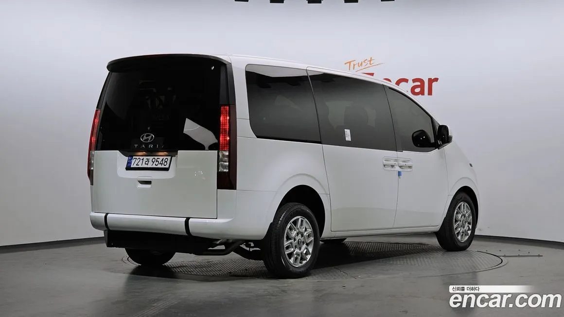 Hyundai Staria 2025 из KR, фото 8
