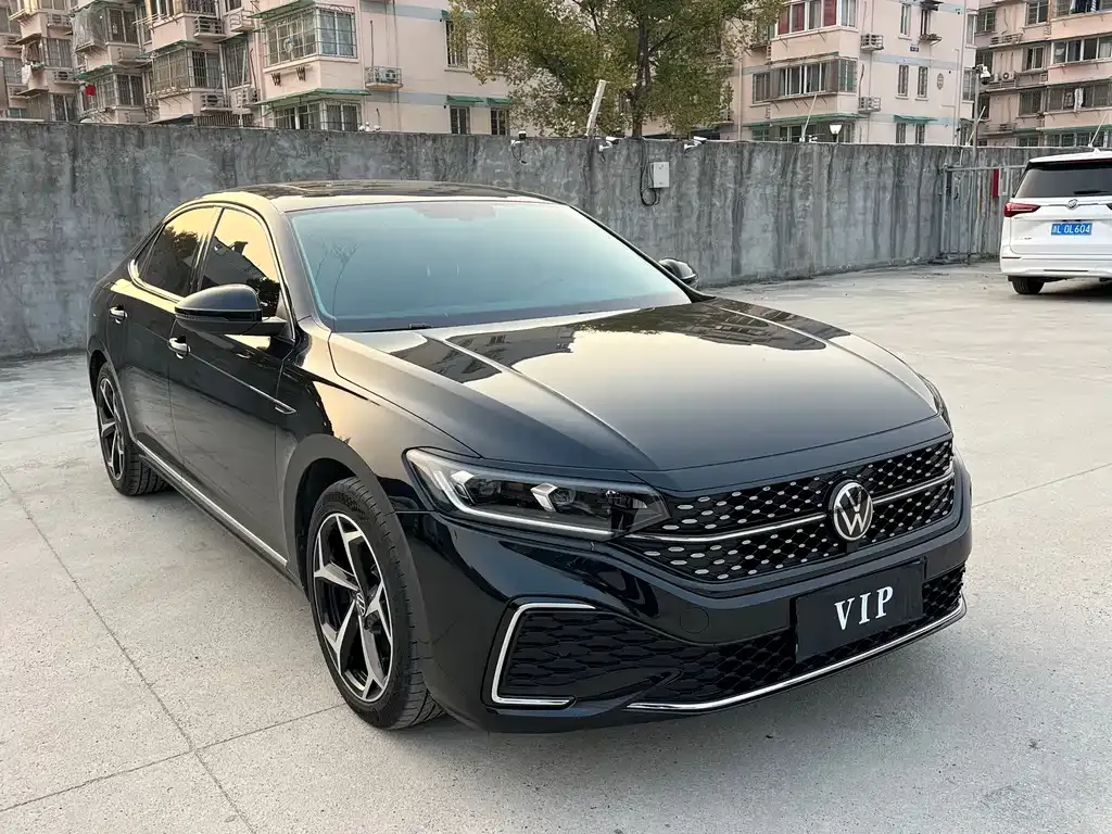 Volkswagen Passat — фото 3