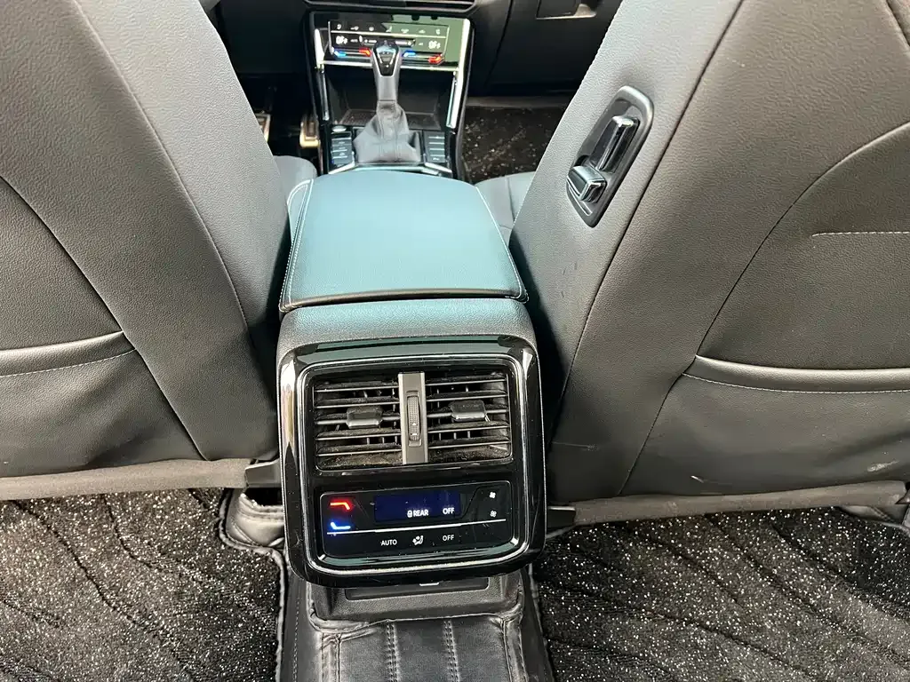 Volkswagen Passat — фото 9