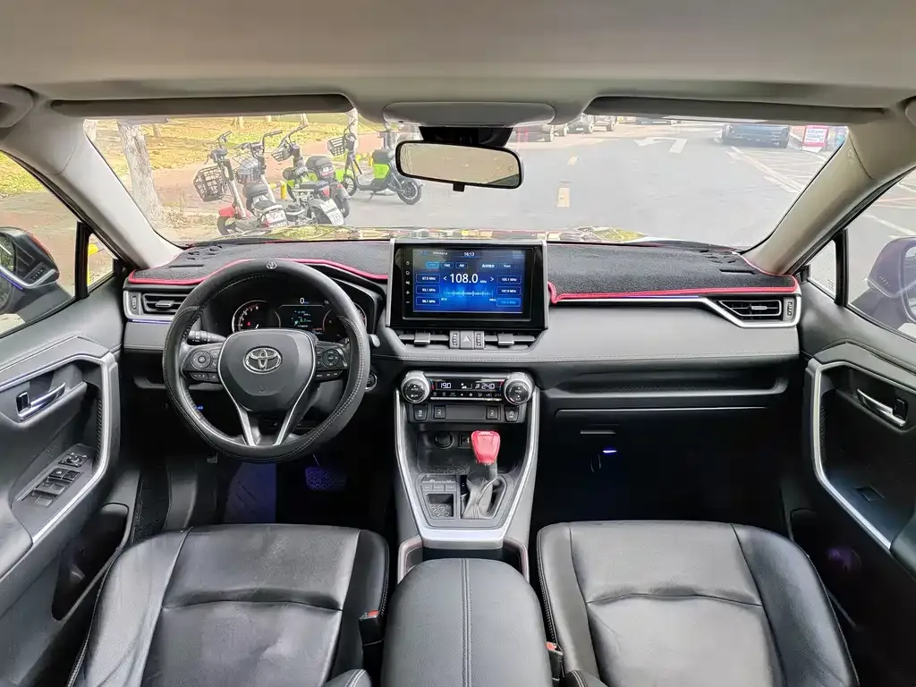 Toyota RAV4 2021 из CN, фото 6