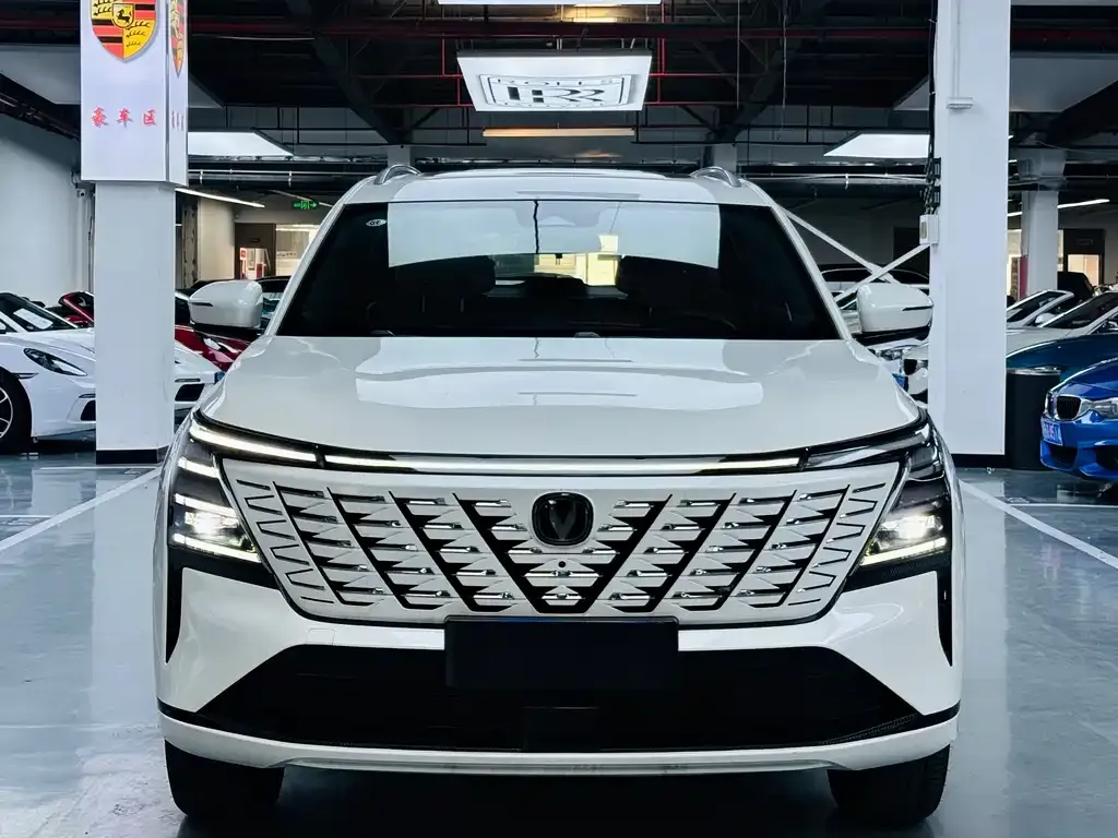 Changan CS75PLUS — фото 2