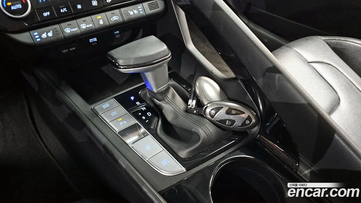 Hyundai AVANTE — фото 2